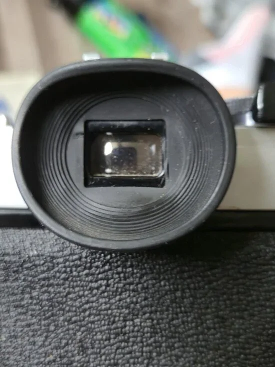 Canon FTb QL Silver 35mm SLR Film Camera Bundle FD 50mm F/1.8 SC Lens 2x-A Cases - Picture 12 of 16